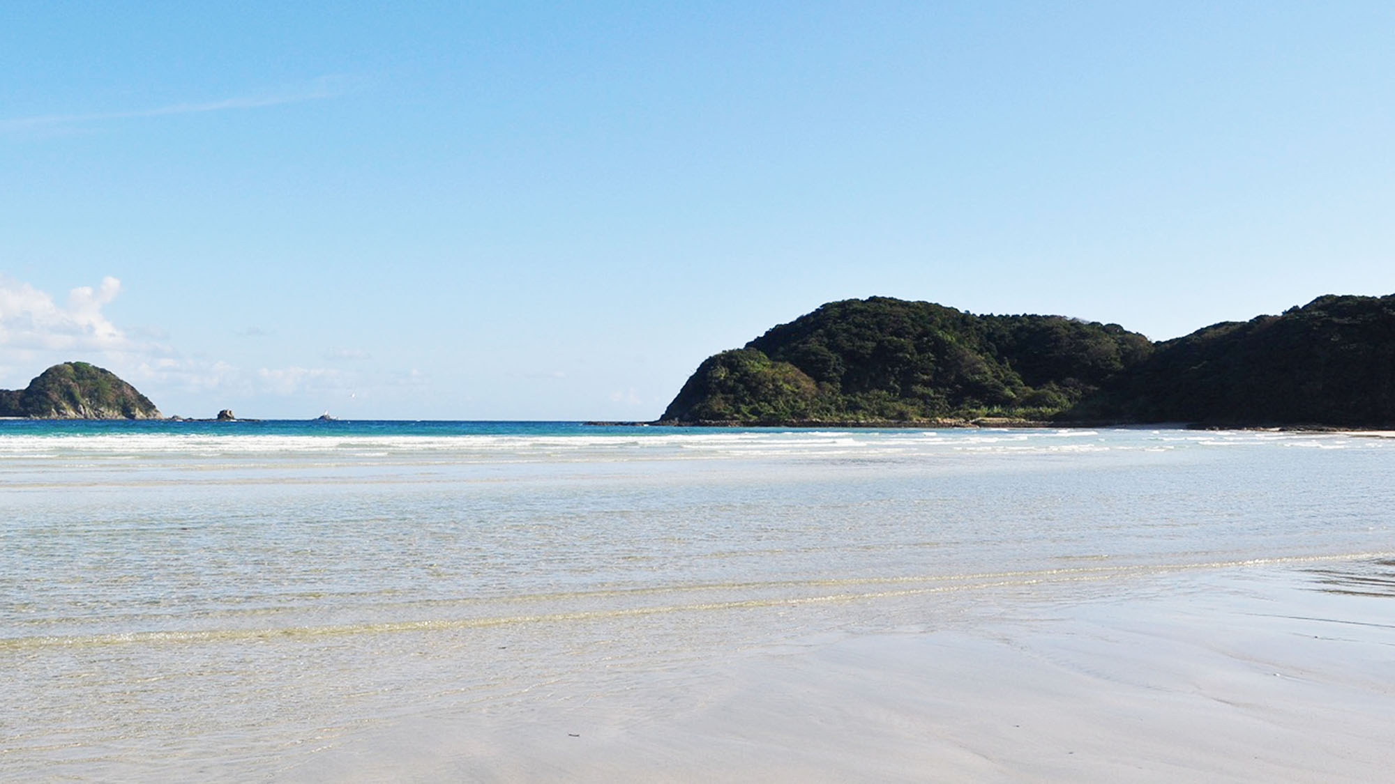 ・青く澄んだ上五島の海