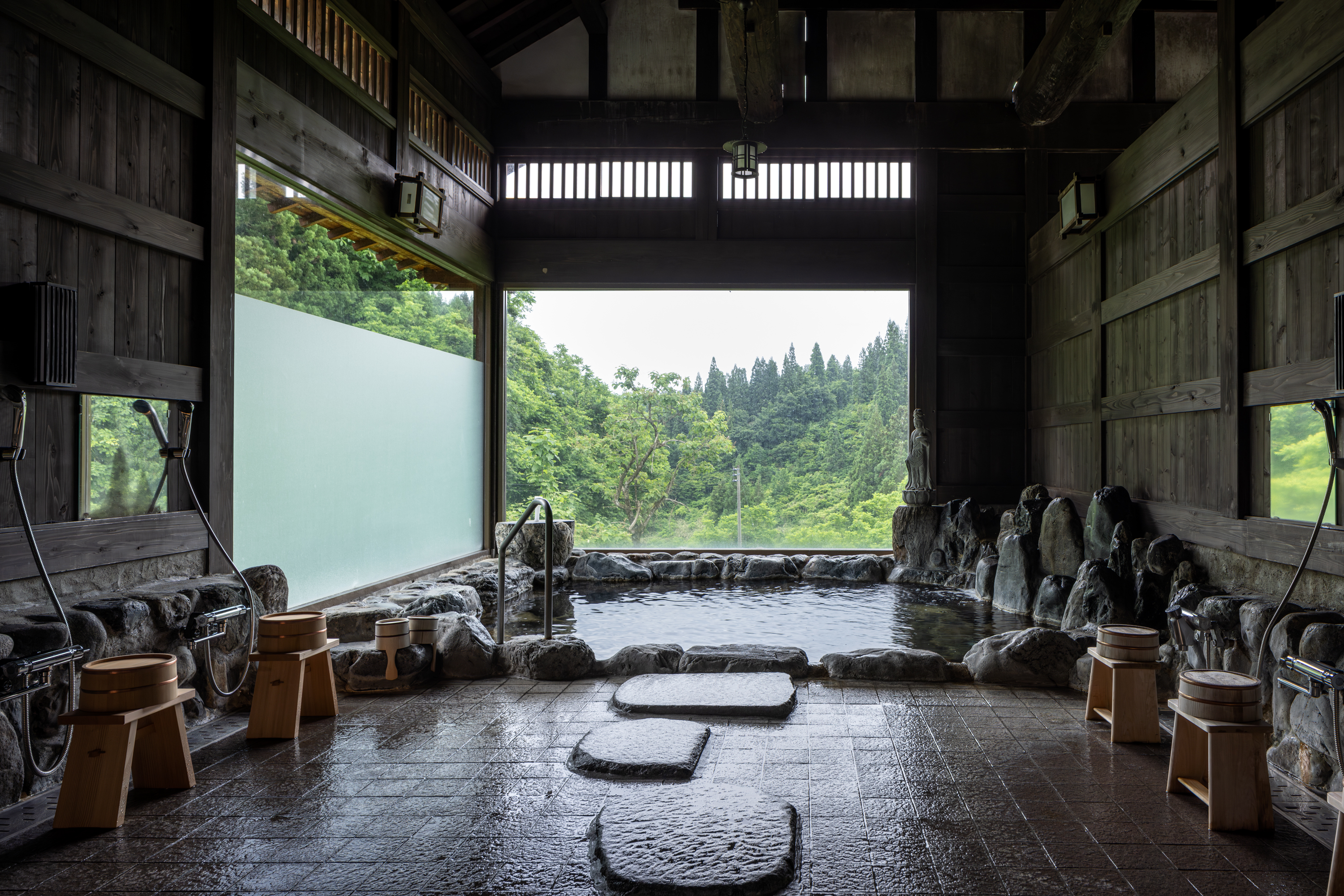 白妙の湯　婦人