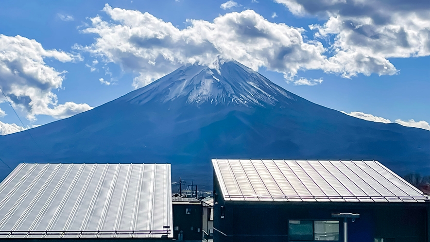 ・いつ眺めても美しい、世界文化遺産の富士山