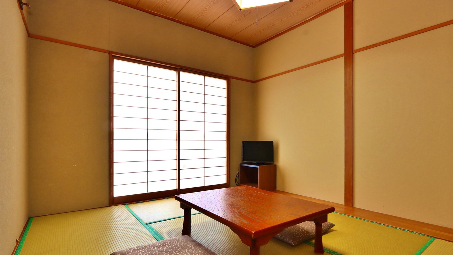 【和室7.5畳】  シンプルな和室です