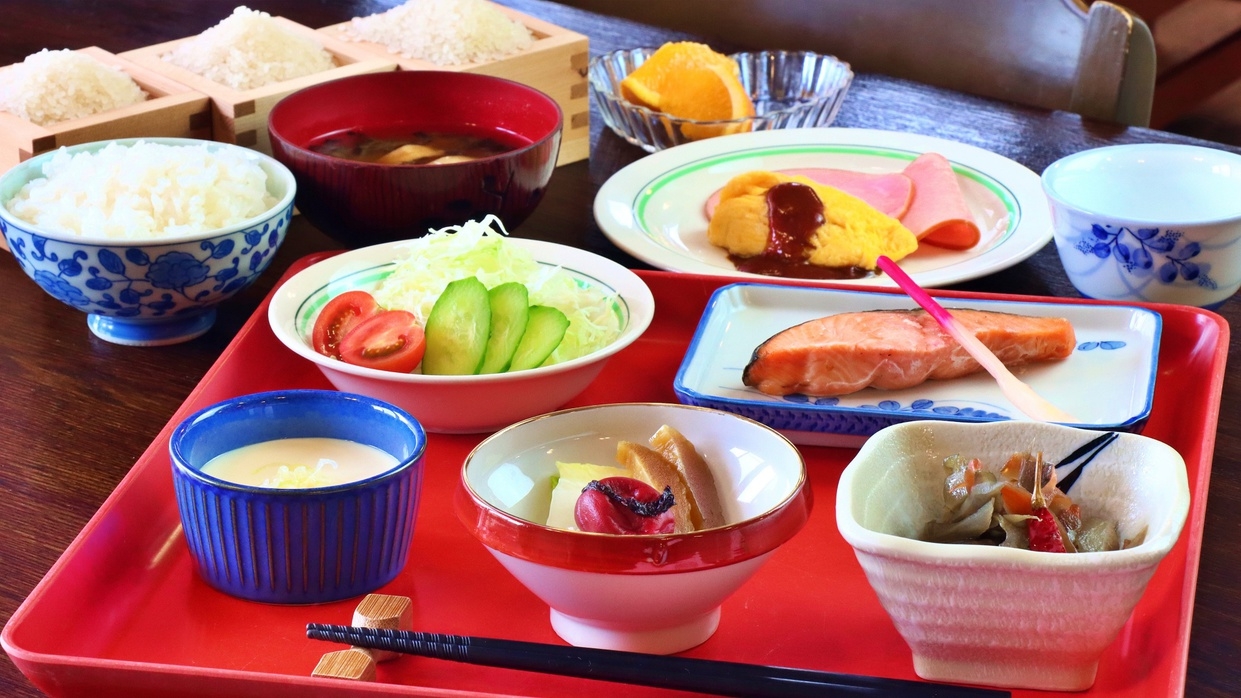 ★訳ありでお得★【マイカー旅・朝食付】朝ご飯を食べて元気に出発！スキー場へのアクセス良好♪