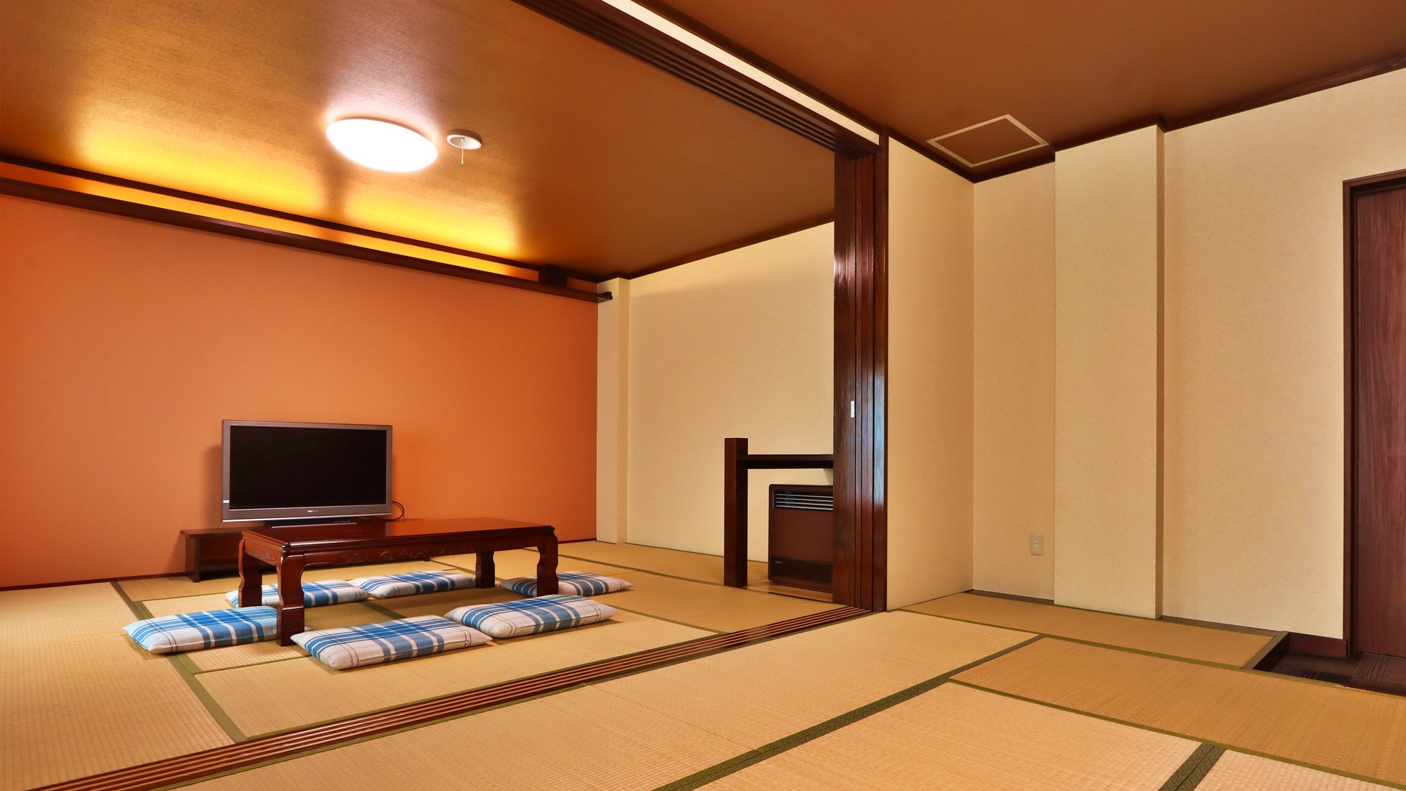 【特別室】9.5畳+6.5畳　ファミリー・グループにおすすめ！