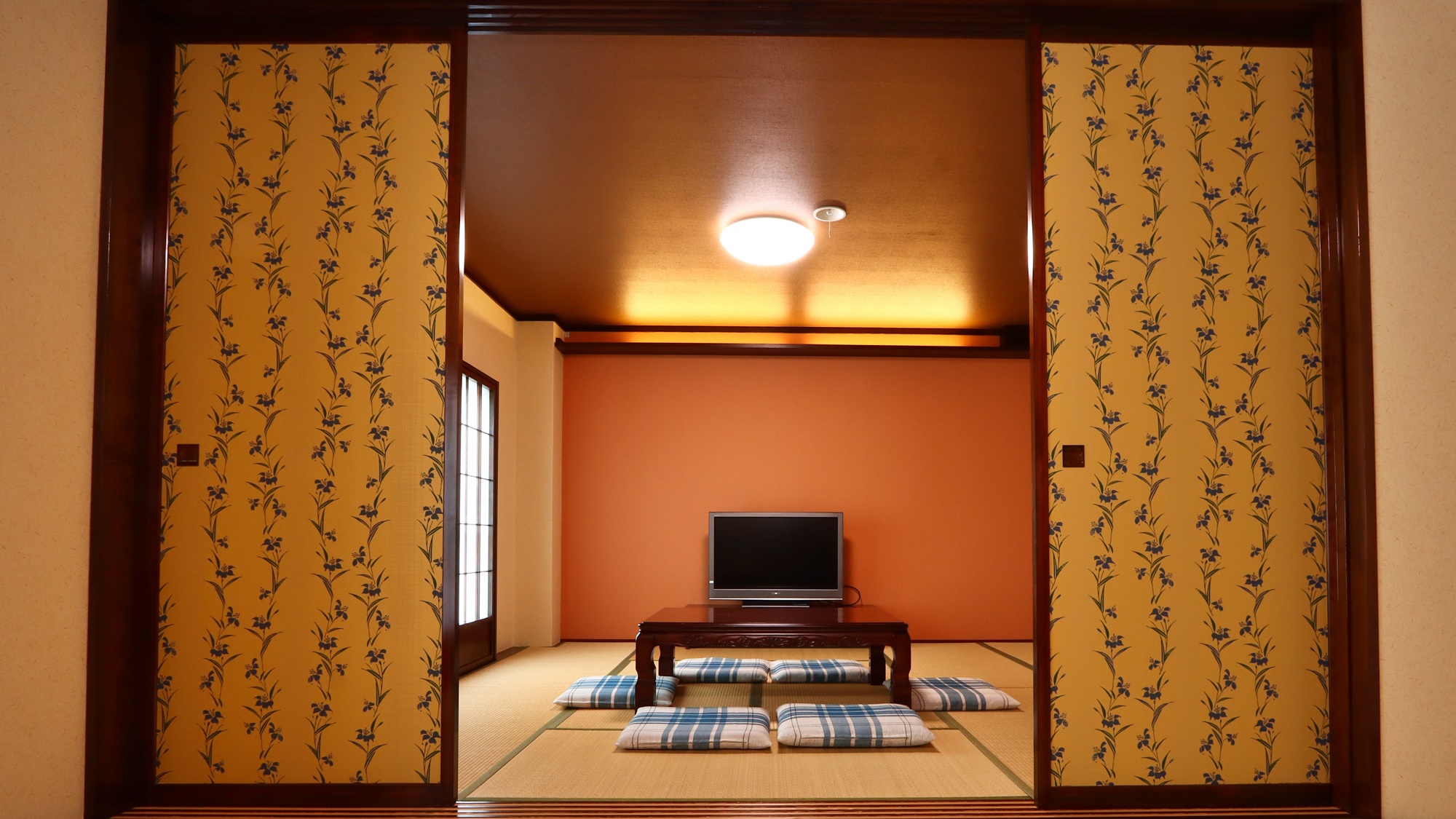 【特別室】9.5畳+6.5畳　ファミリー・グループにおすすめ！