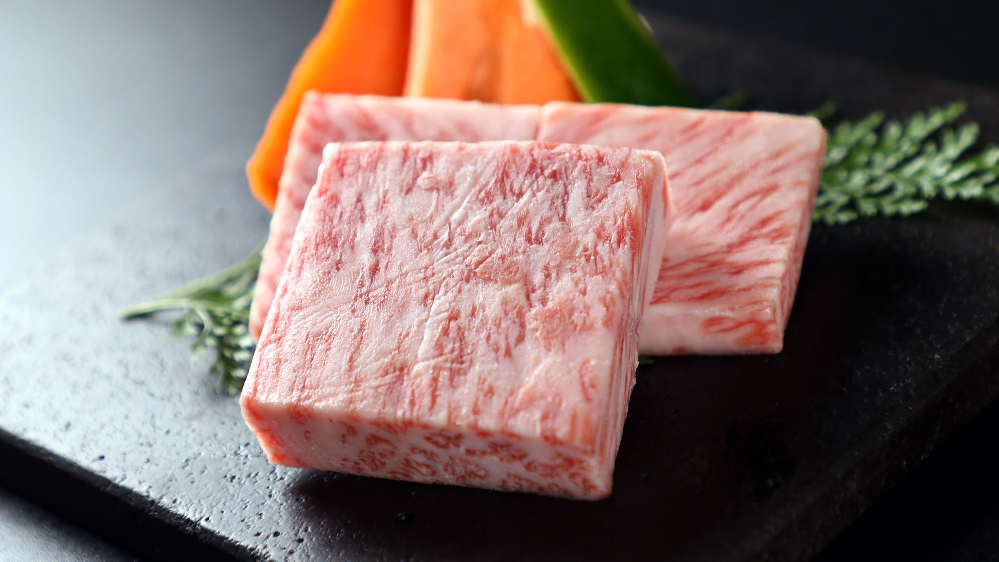 【贅沢コース】熔岩焼き「和牛」ステーキ＆館山の海の幸