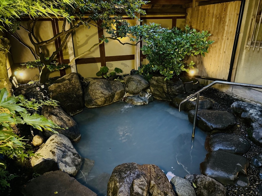 露天風呂付き客室で過ごす離れ満喫プラン♪　（夕・朝2食付き）