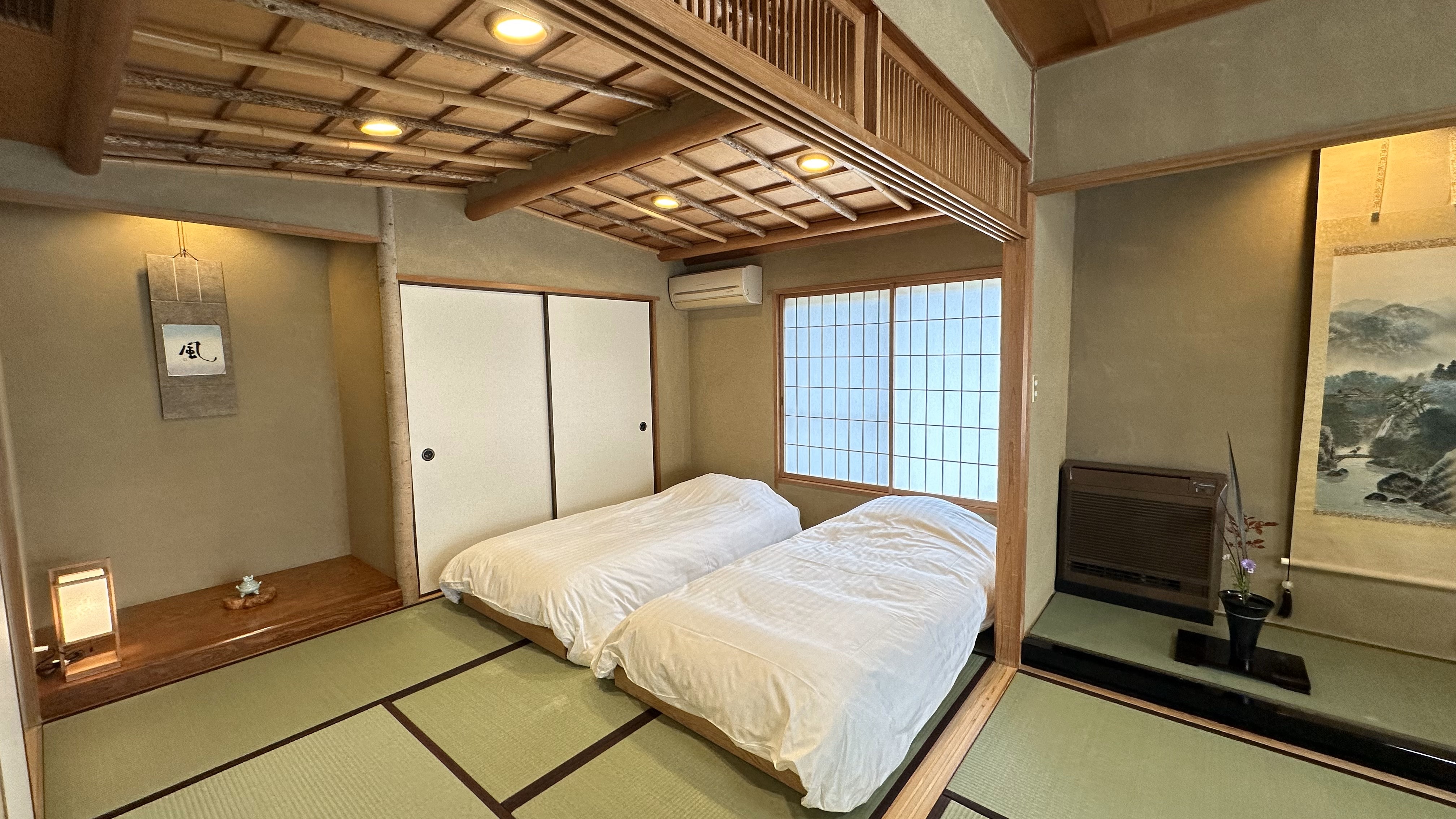 東棟2階　心里　客室ベッド