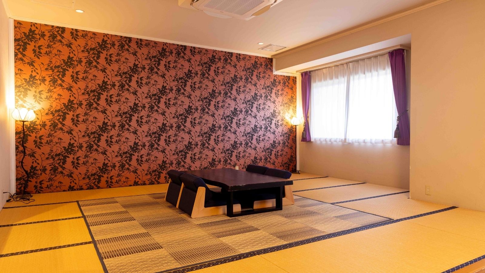 デラックス・ホテル