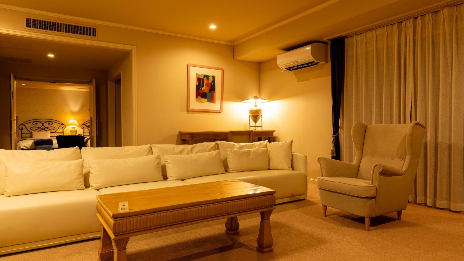 デラックス・ホテル