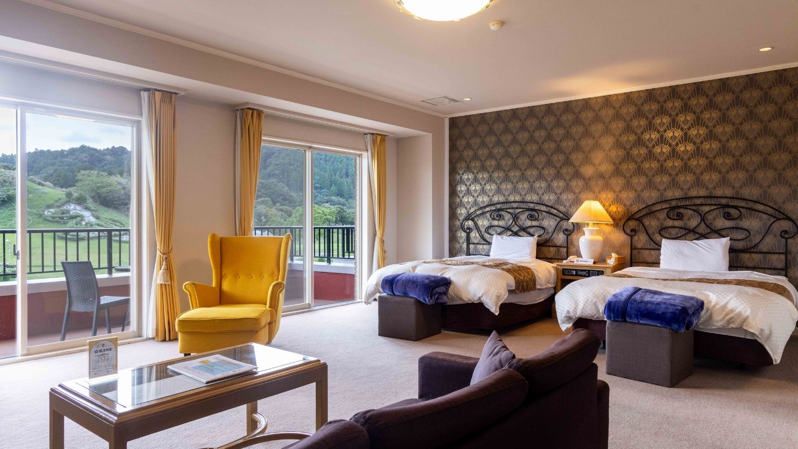 デラックス・ホテル