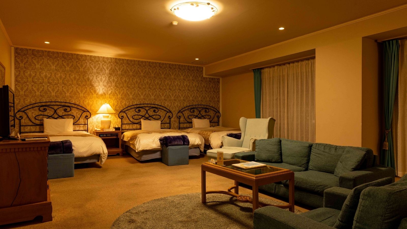 デラックス・ホテル