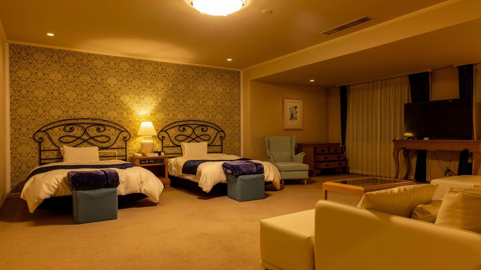 デラックス・ホテル