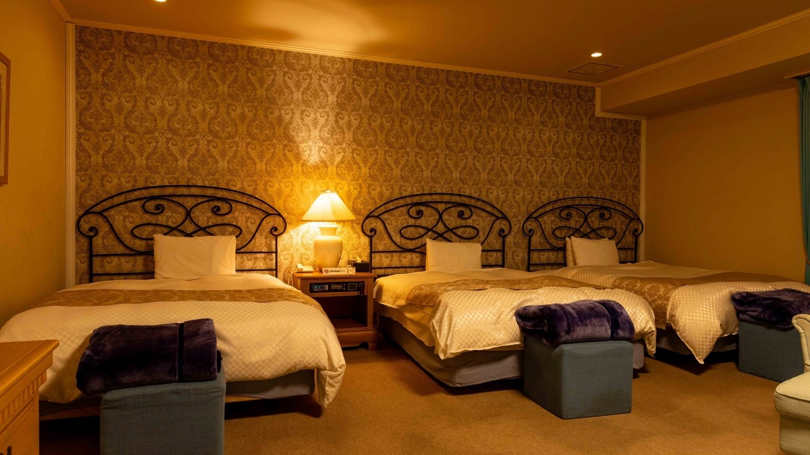 デラックス・ホテル