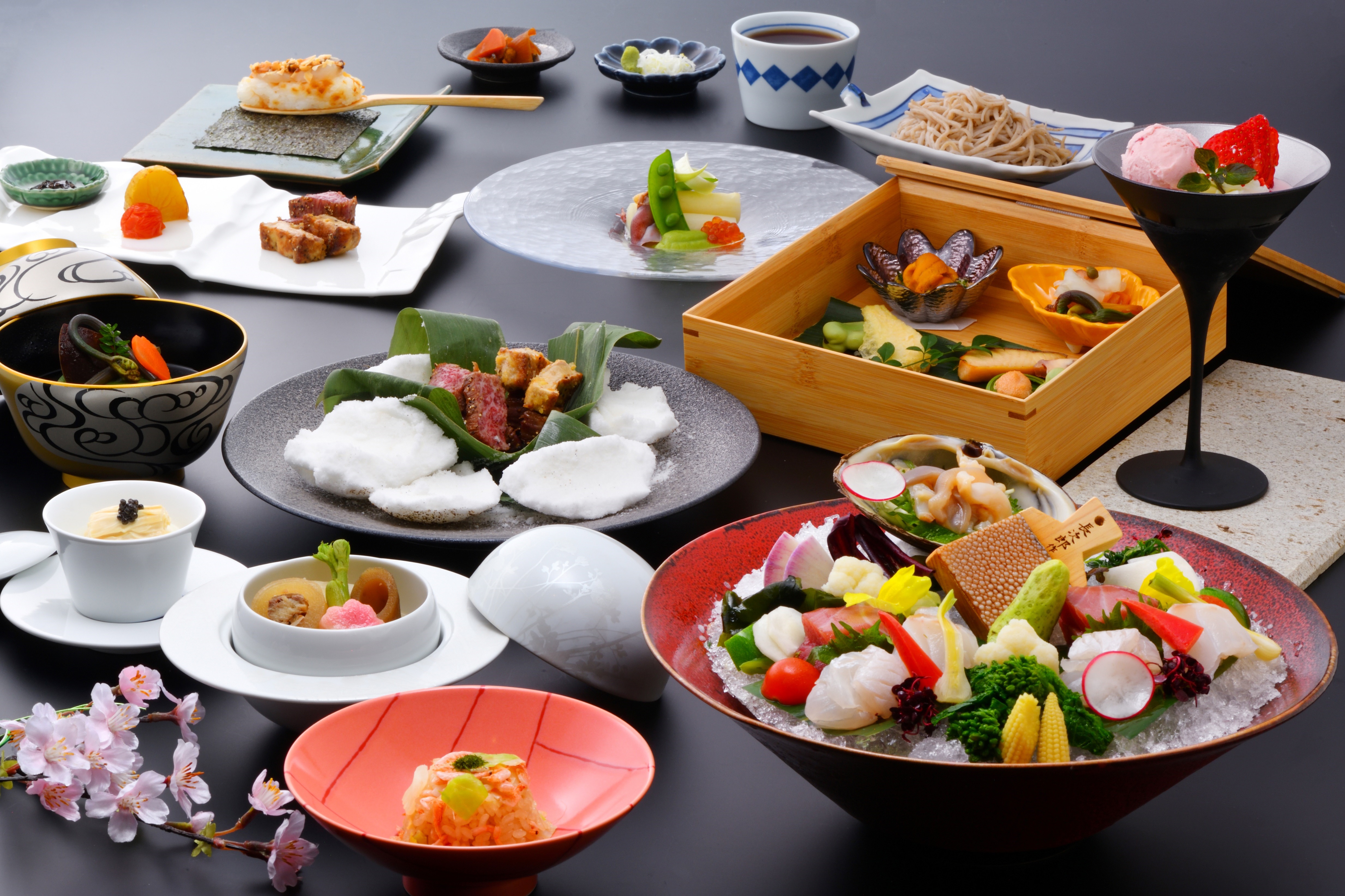 おひとり様　16500円の「はなぶさ華遊」コース一例