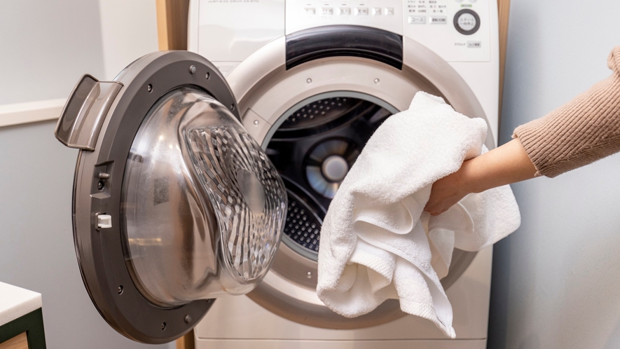 ◆客室備品｜ドラム式洗濯乾燥機（一部客室のみ）