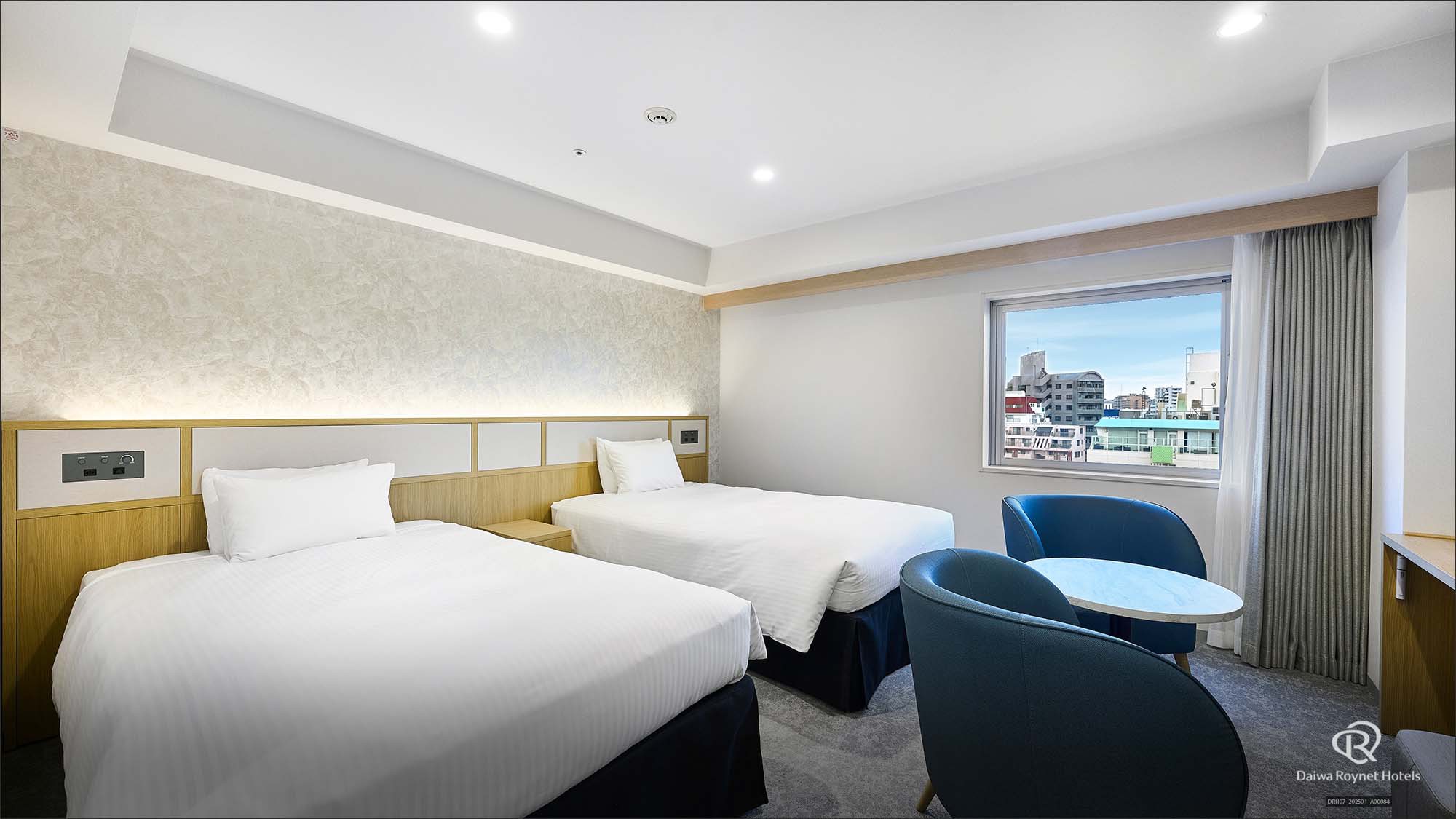 【禁煙】ツイン2名 27.3平米122cm幅ベッド×2