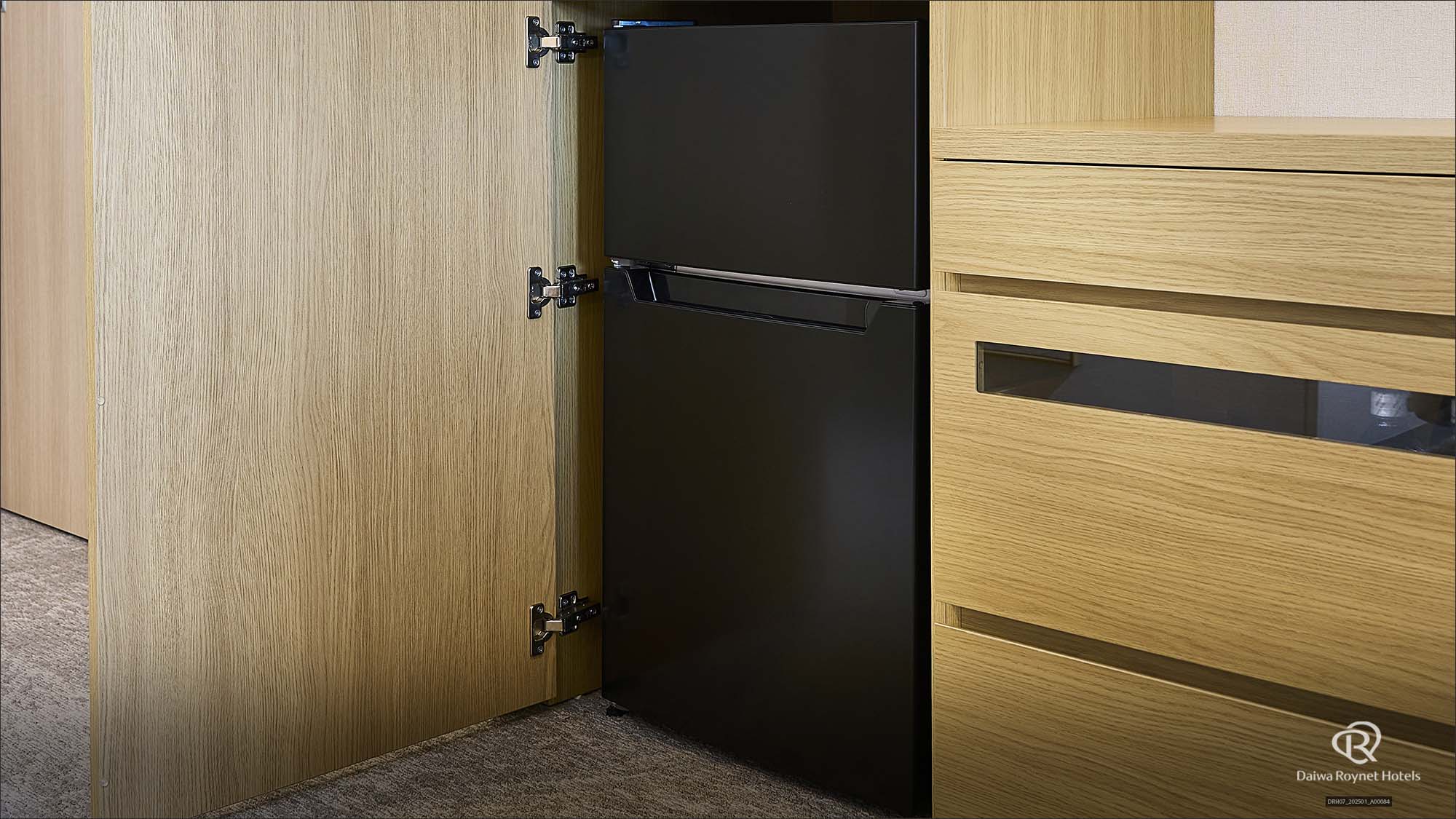 2ドア冷蔵庫（冷凍庫付）