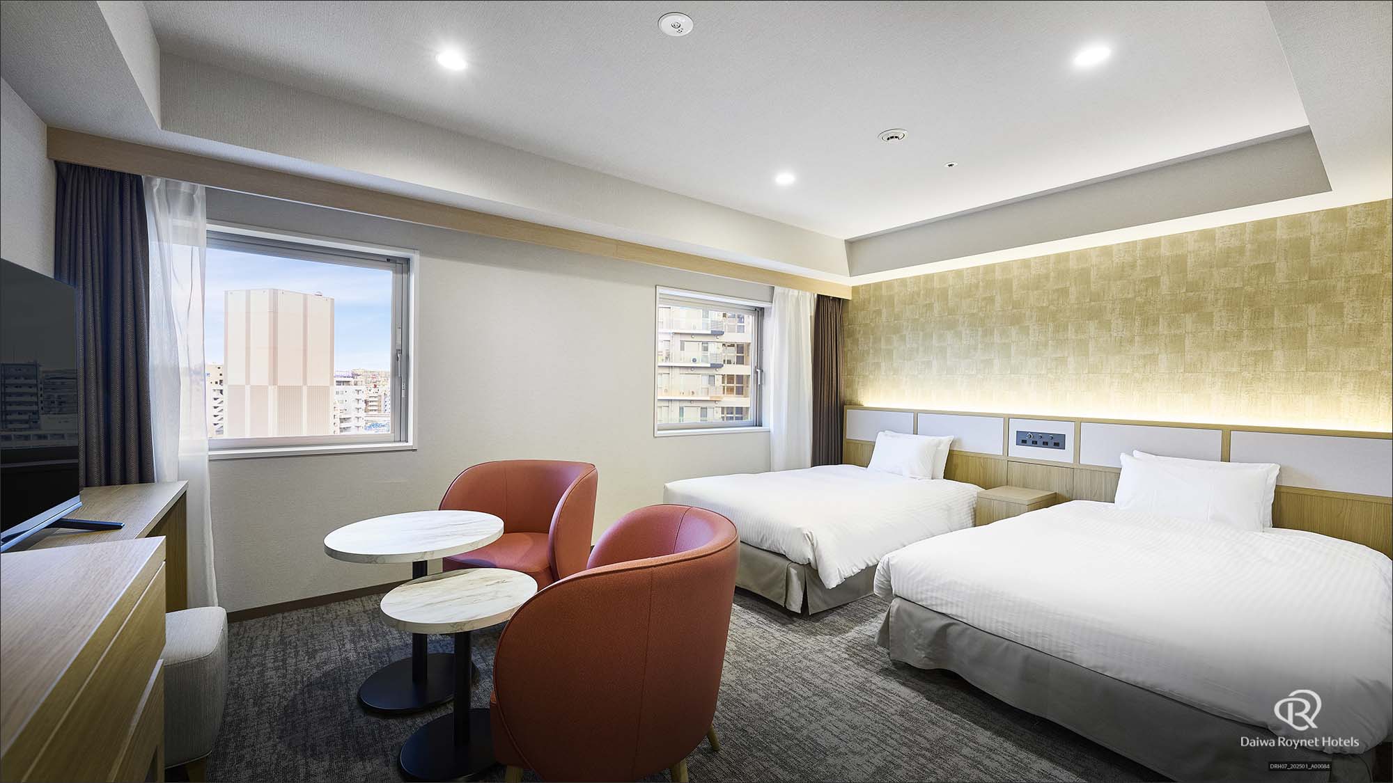 ユニバーサルツイン