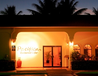 パシフィカ メインダイニング 外観