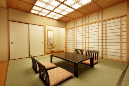 [日式房間] 10張榻榻米的寬敞日式房間，非常適合家庭♪