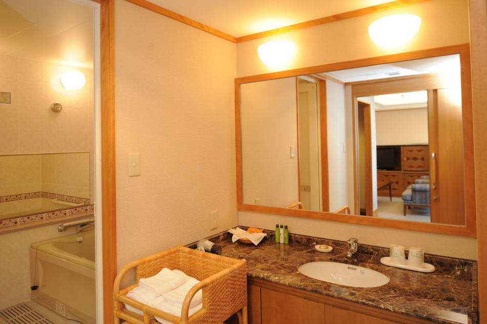 [Deluxe Twin Room 5th floor washbasin] Get ready in the morning with ease!