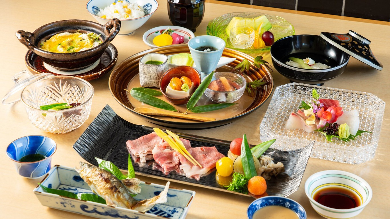 【LUXDAYSセール＆ポイント5倍】【京会席豪華ディナー付】四季の味覚を愉しむ富士コース付プラン