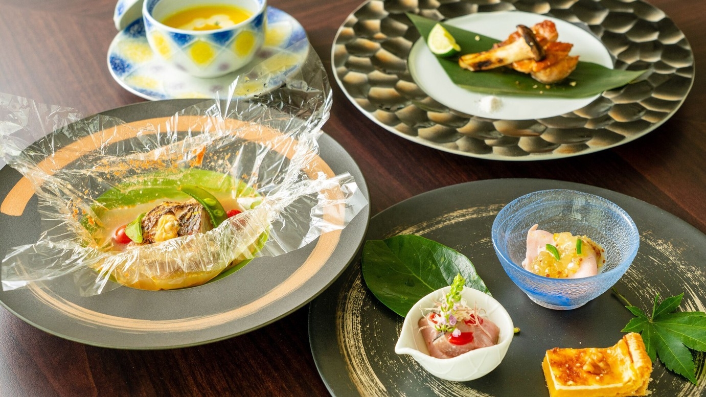 【ホテルおすすめ】【鉄板焼豪華ディナー】厳選国産黒毛和牛を3種の塩で味わう翡翠コース付プラン