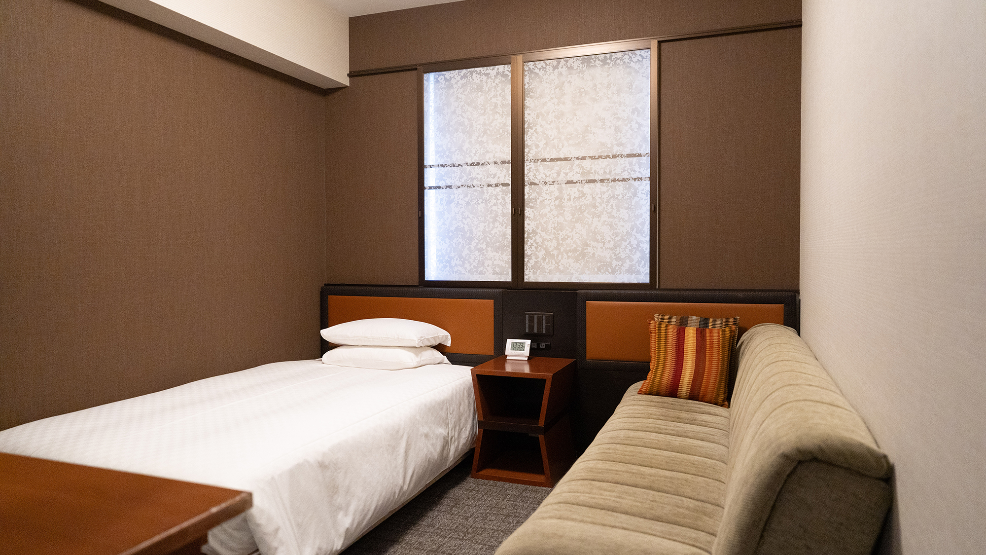 ■シングルルーム【 16.0㎡ 】ソファー付き 一例