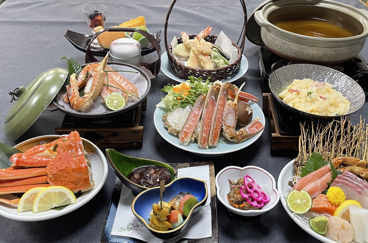  冬の定番（かに1.5杯）ずわい蟹の少量4品会席（茹・刺・鍋・焼）