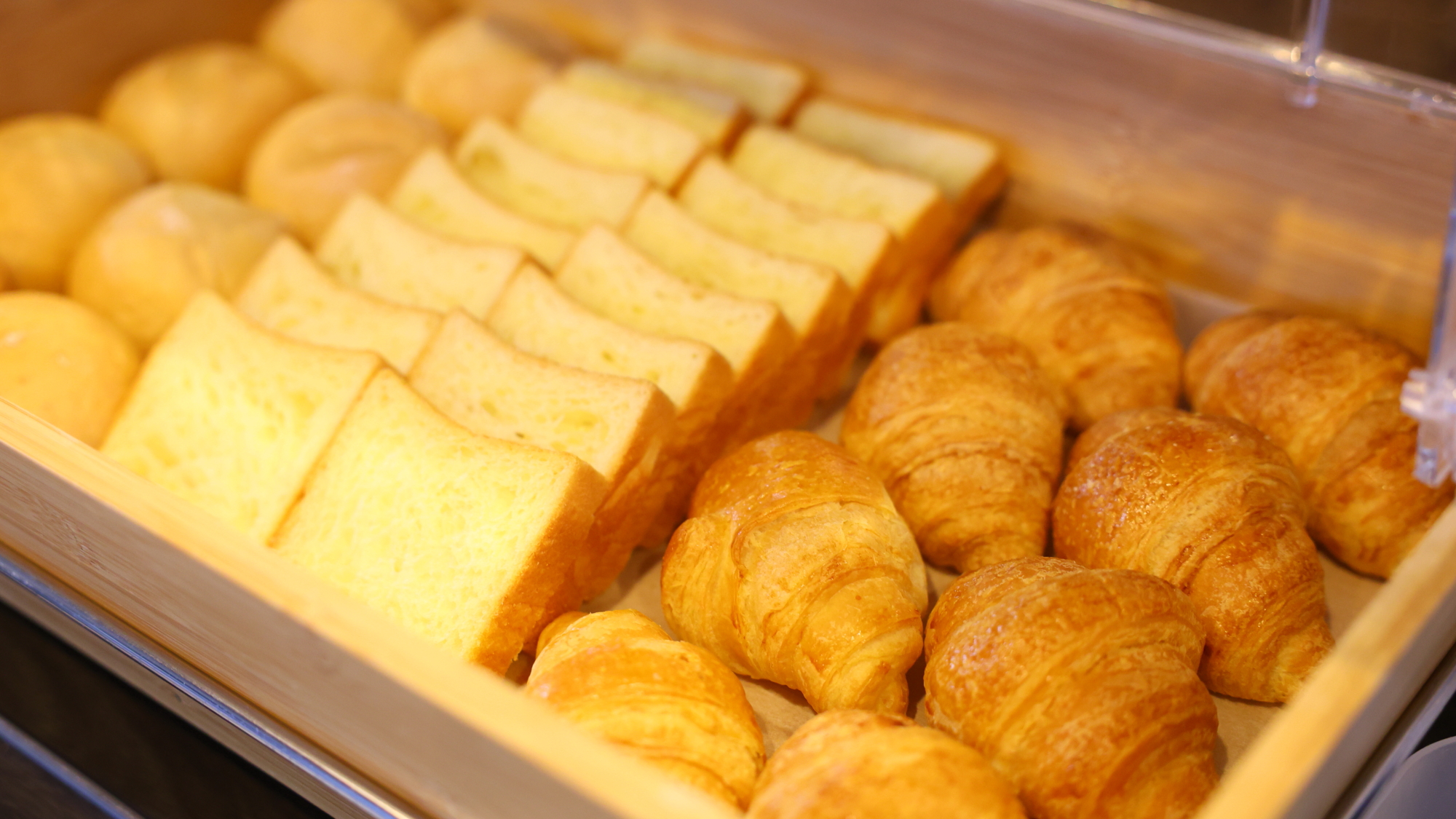 ◆パンは3種類ご用意