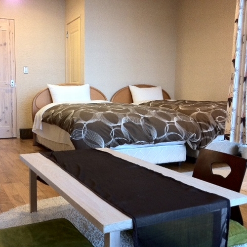 Room-Chestnut