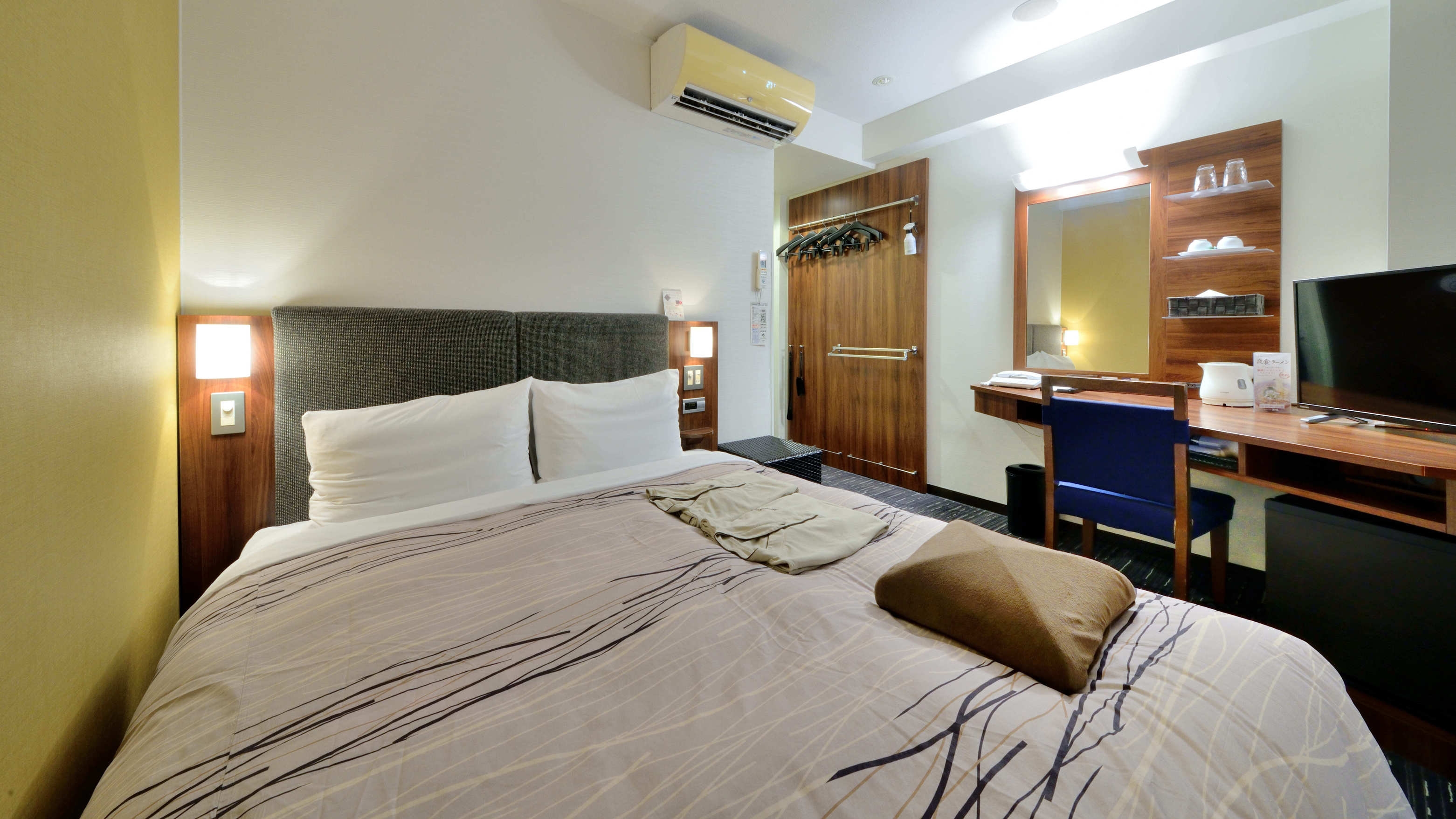 ◇ 禁煙 ◇ デラックス ダブル ☆ 素泊まり ☆