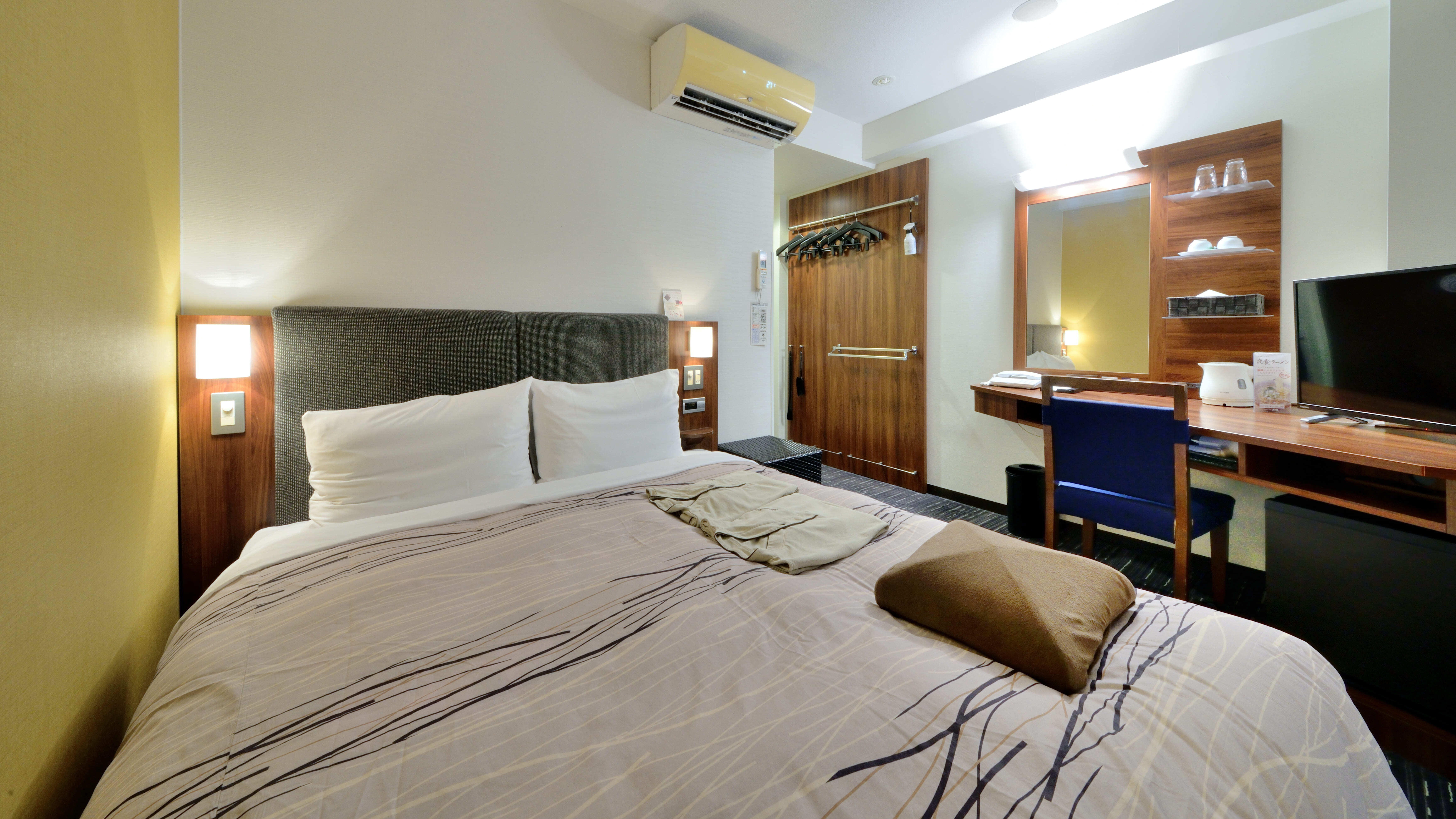 デラックスダブル