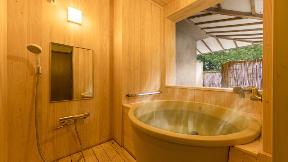 スーペリア露天風呂付和室2間10名定員　※客室露天風呂の一例