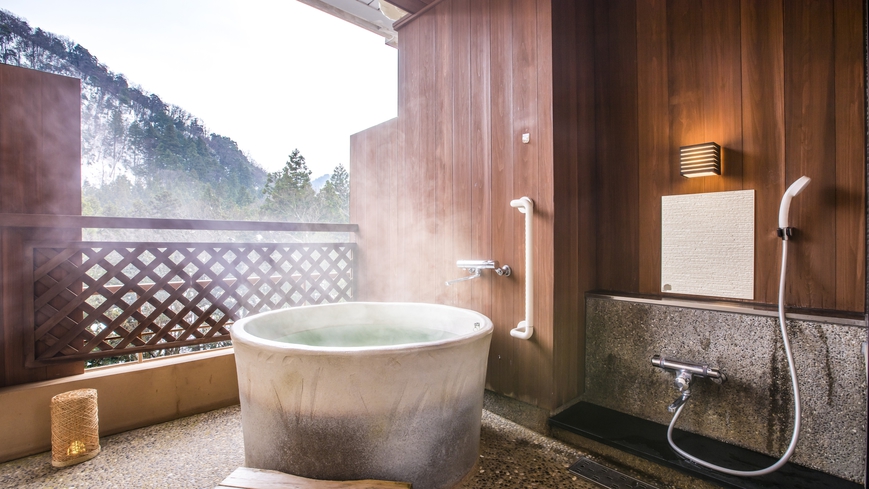 スーペリア露天風呂付和洋室ツイン　※客室露天風呂の一例