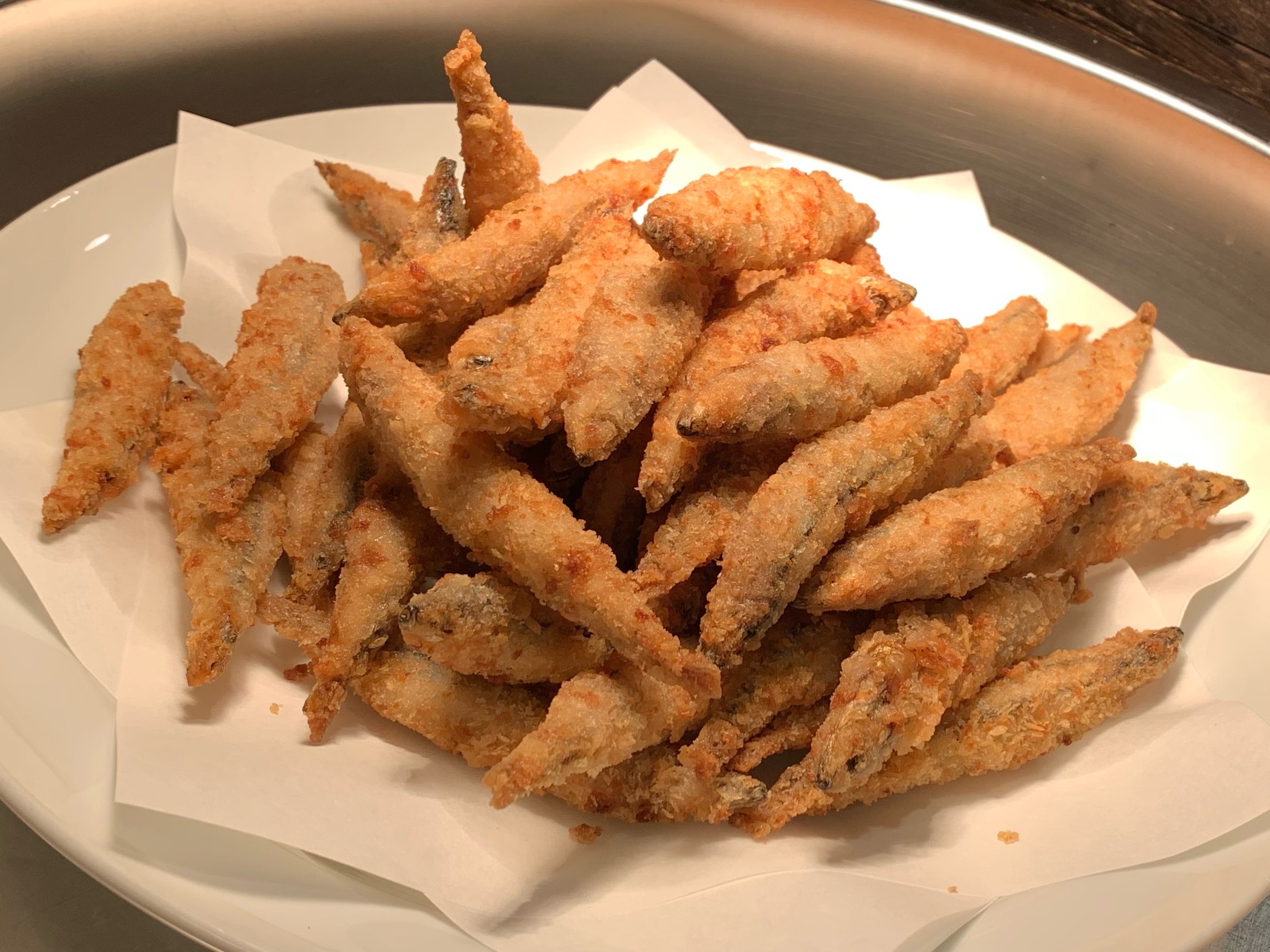 朝食日替わりご当地メニュー【きびなごの梅の香揚げ】