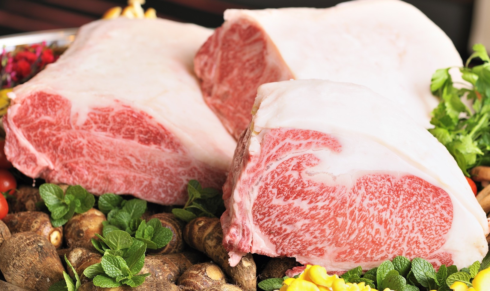 【極上グルメ】 長野県認定！信州プレミアム牛肉100gをメインで愉しむ