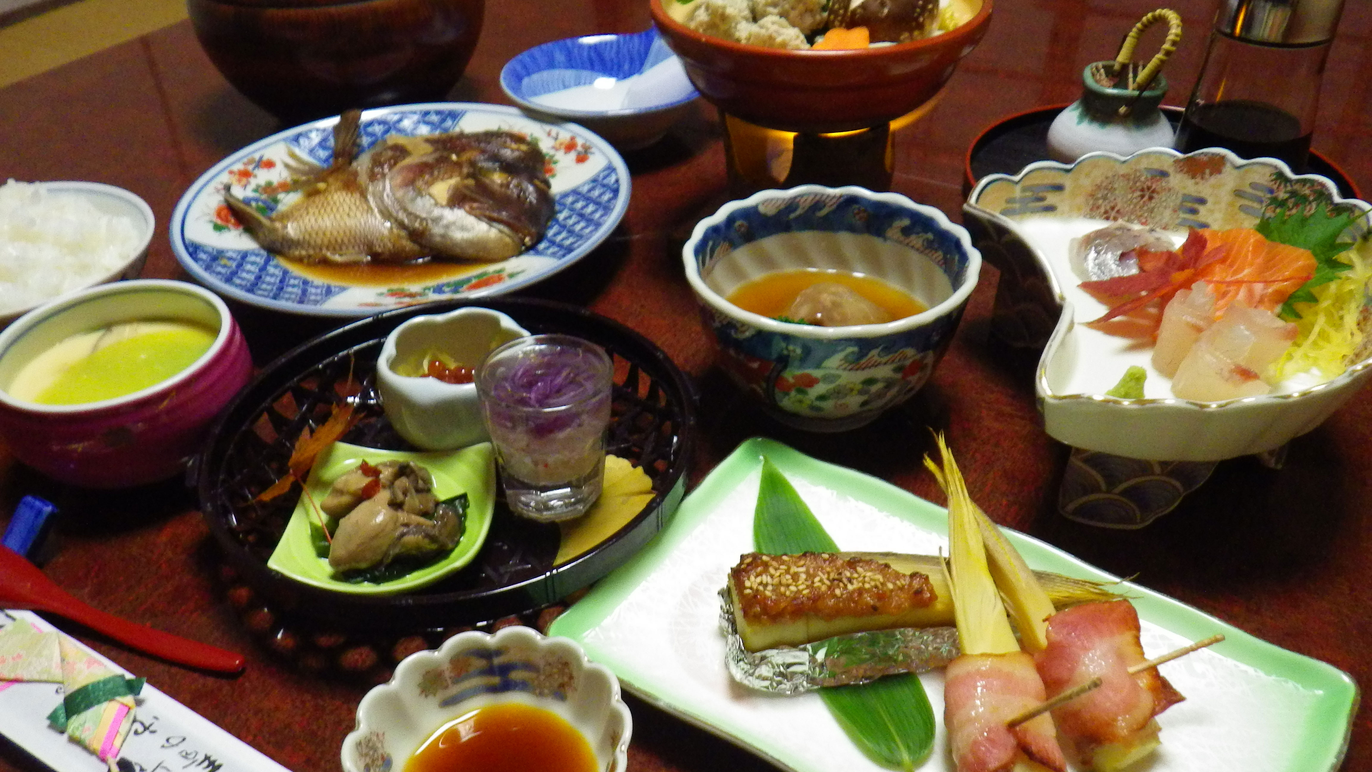 *夕食一例/地元の美味しいものがたくさん♪ひと手間かかった郷土料理。