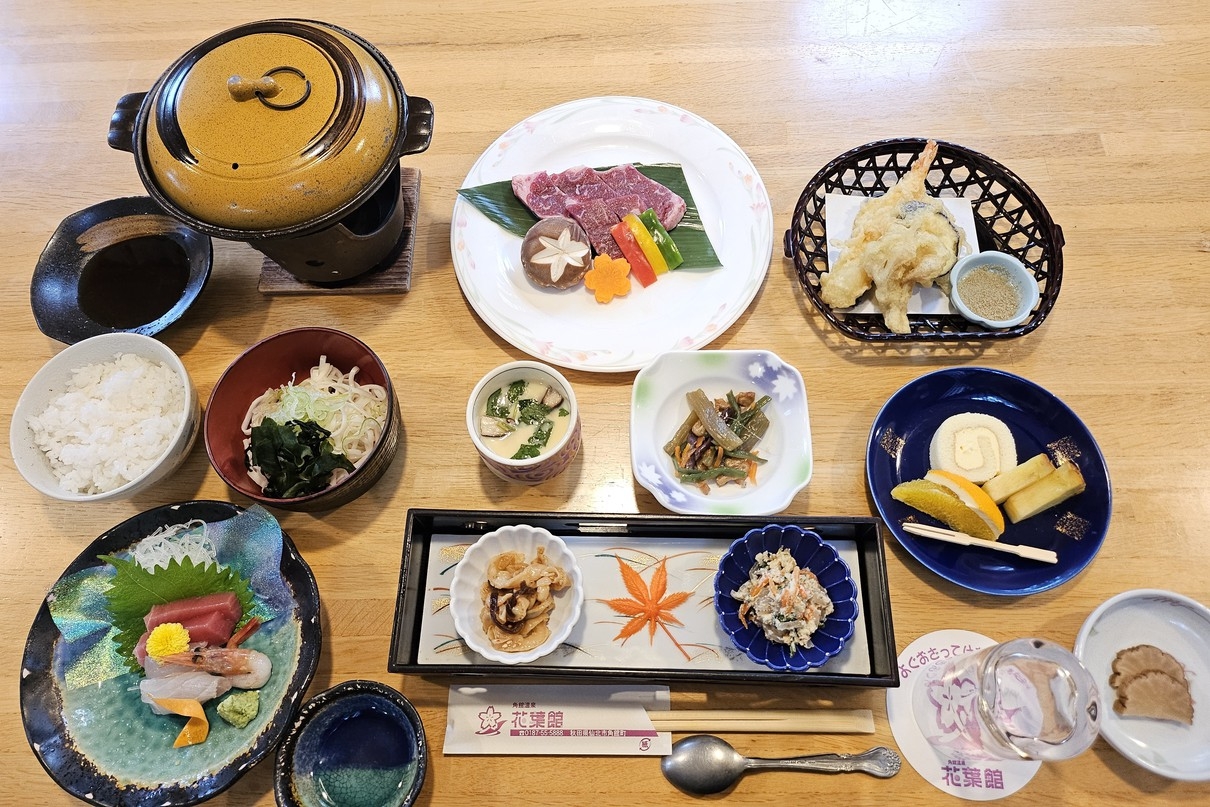 【秋田得旅】旨みじゅわっと、あつあつの牛陶板焼き和会席プラン
