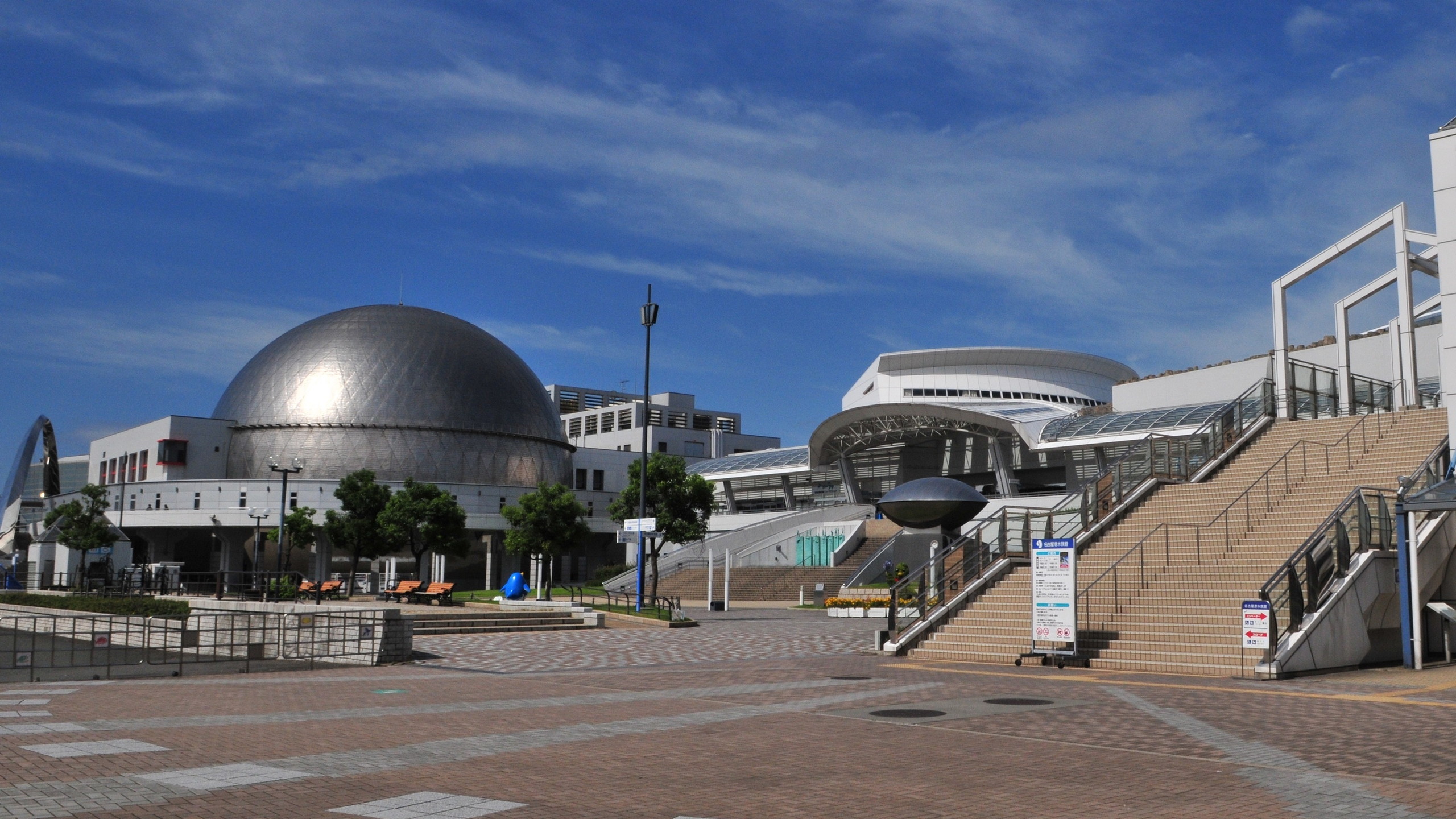 名古屋港水族館