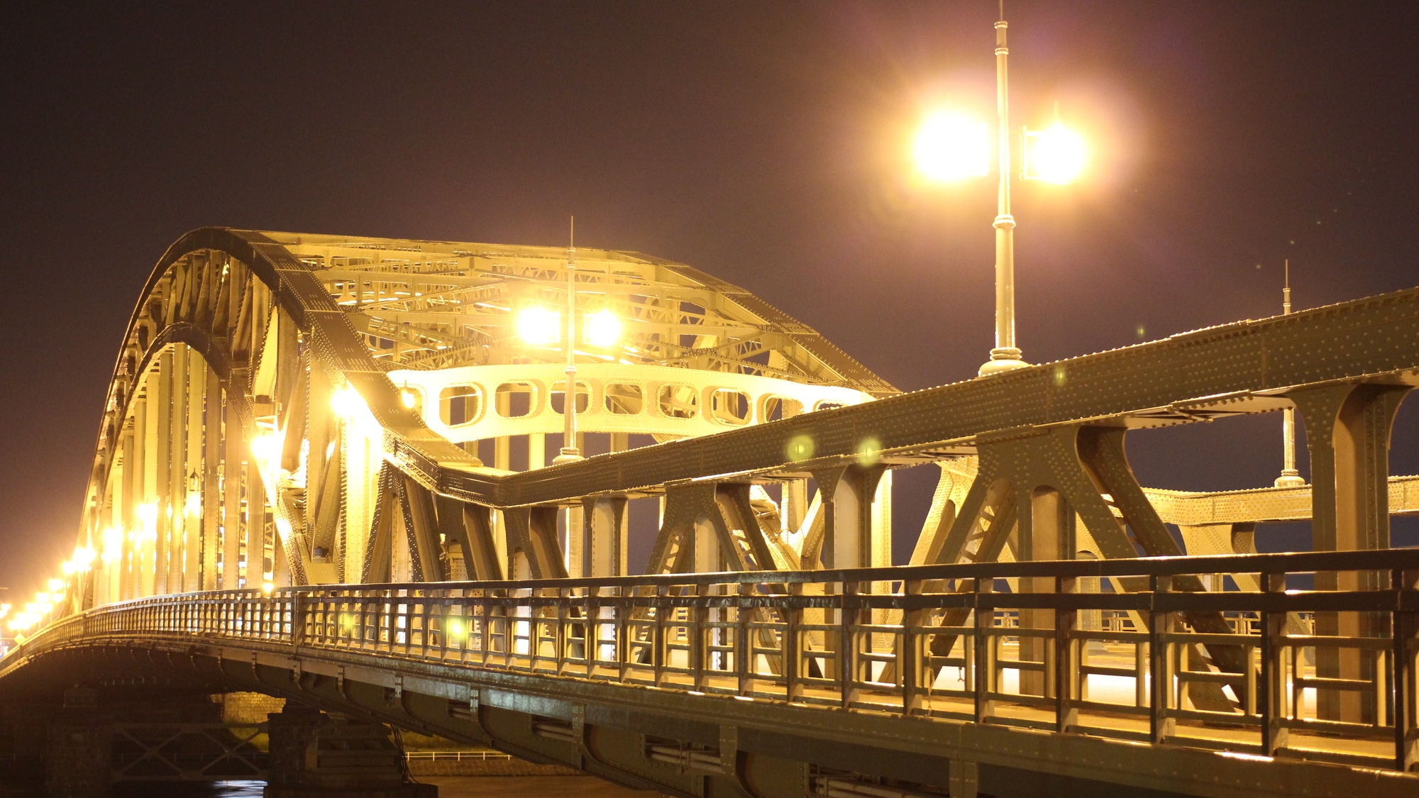 【当館から車で約10分】旭橋