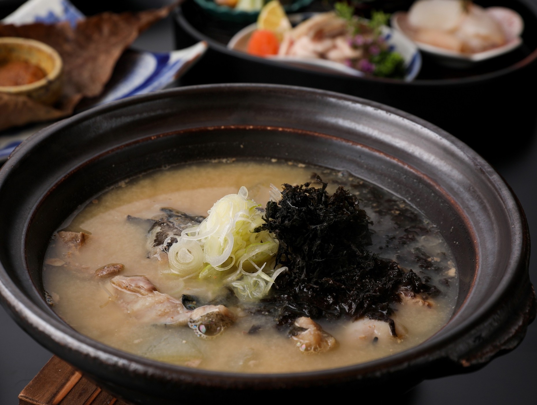【冬の庄内〜寒鱈汁】【２食付き】朝夕個室で手づくり料理♪源泉かけ流し貸切風呂＆大浴場計９カ所湯めぐり