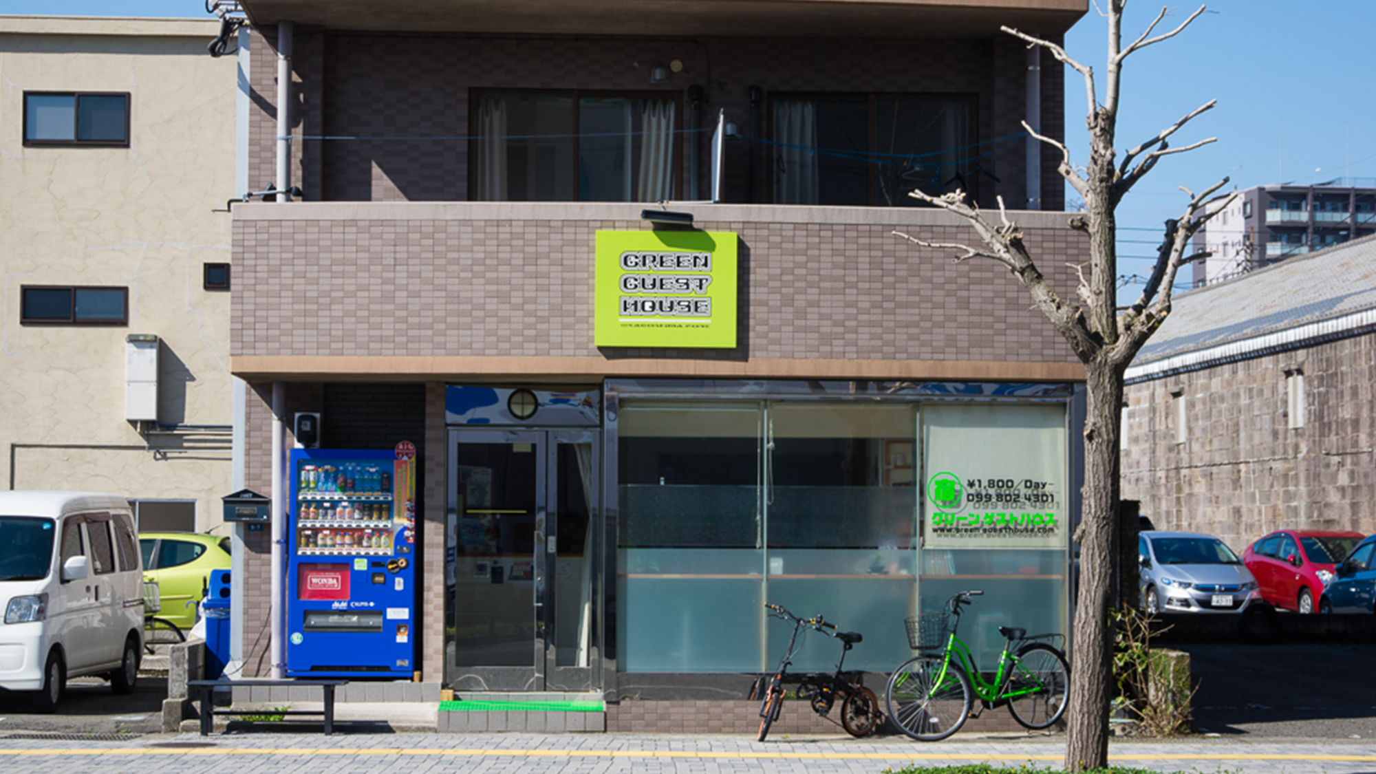 外観　エントランス