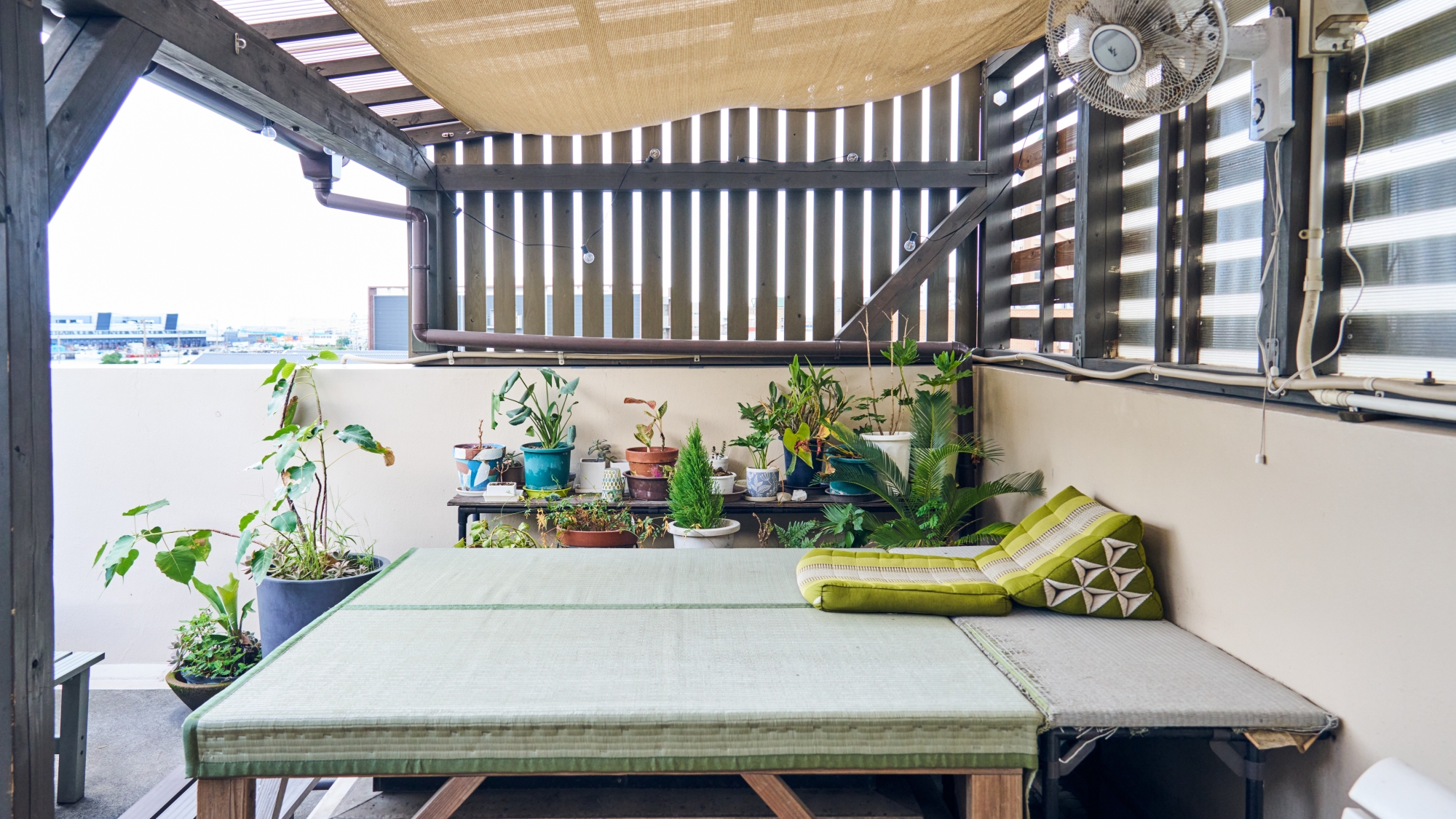 屋上_昼(共有スペース)