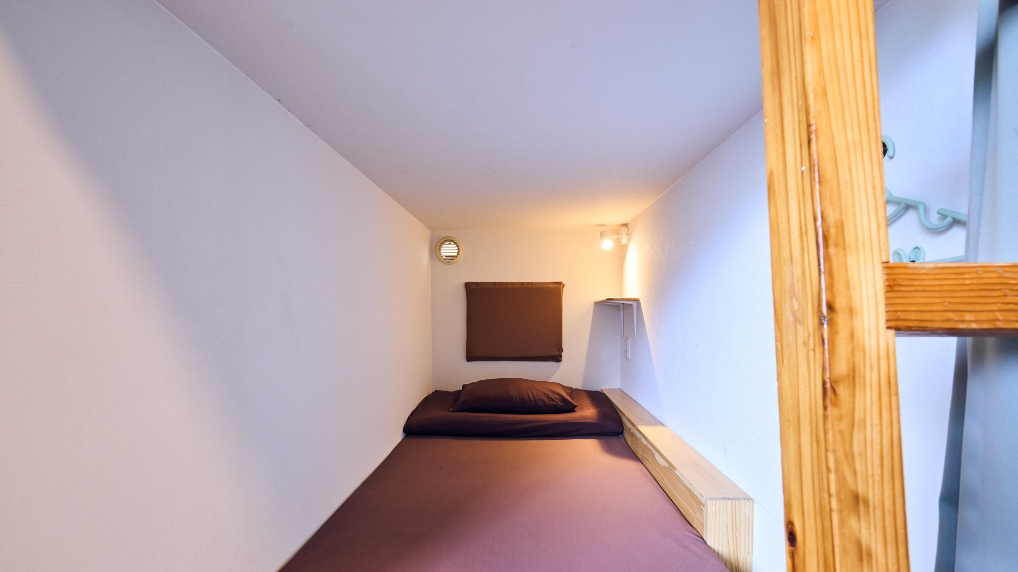 カプセル・ドミトリー（男女MIX）