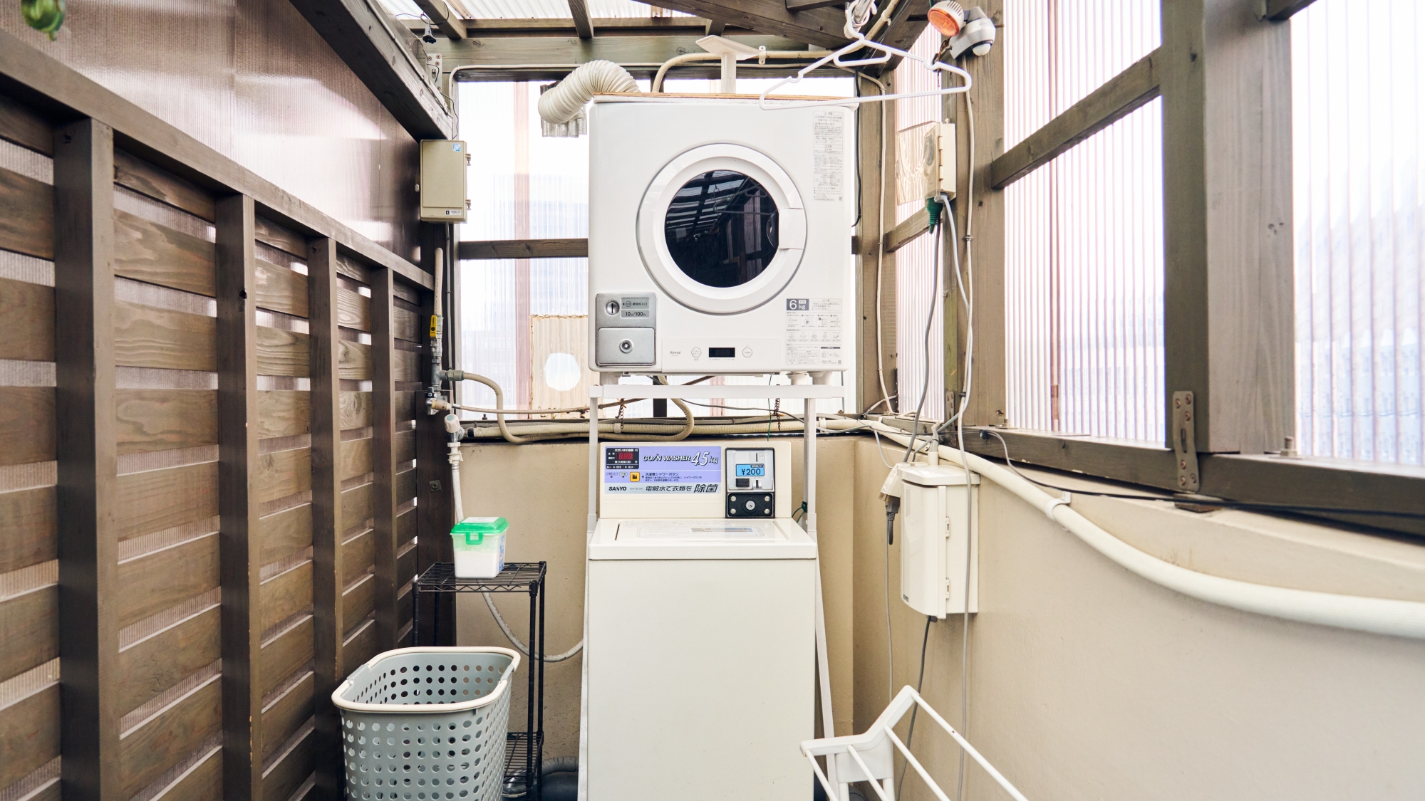 屋上_昼(共有スペース)ランドリー