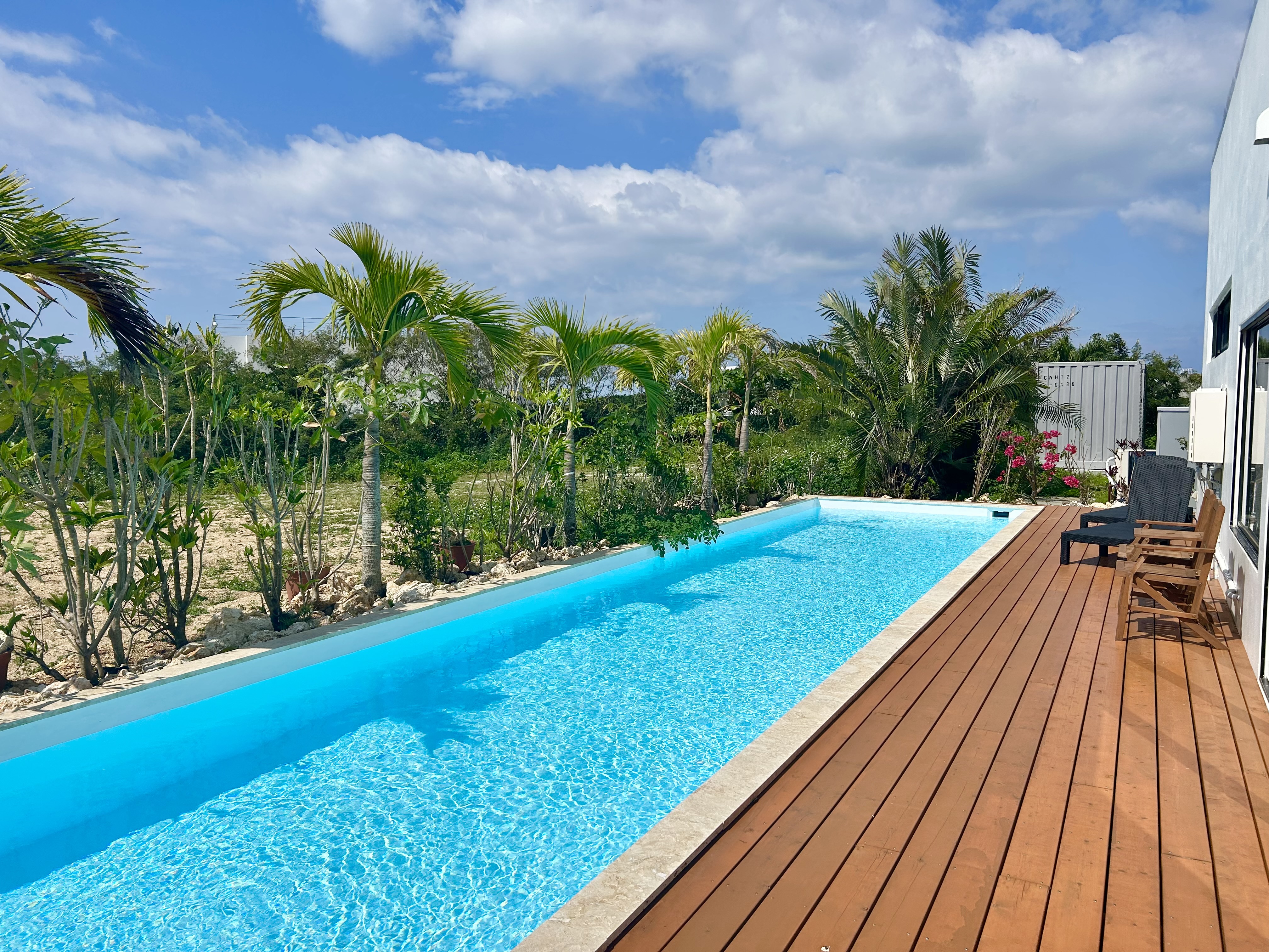 niwaガーデンプール