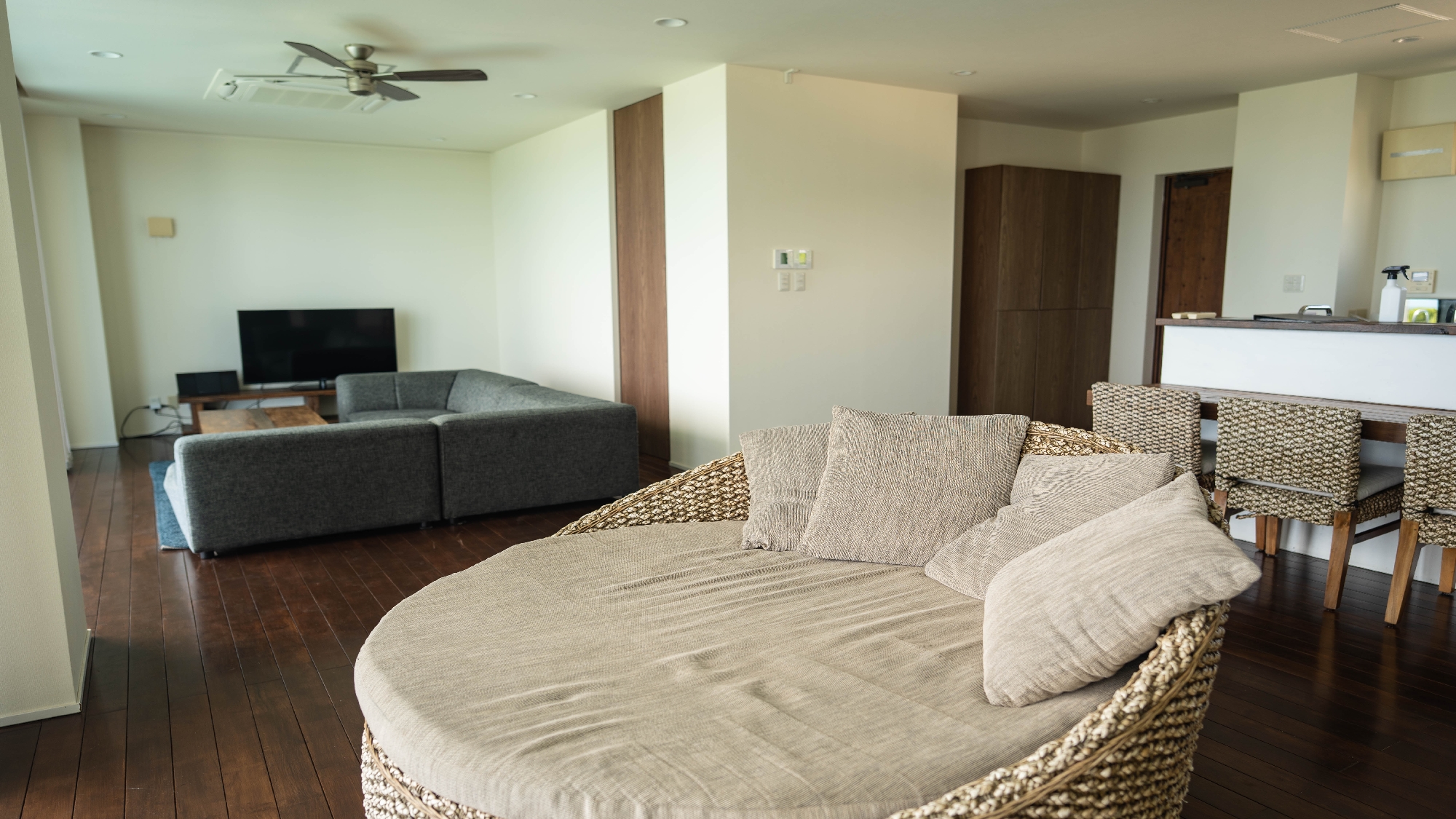 new【side.B】sora living room