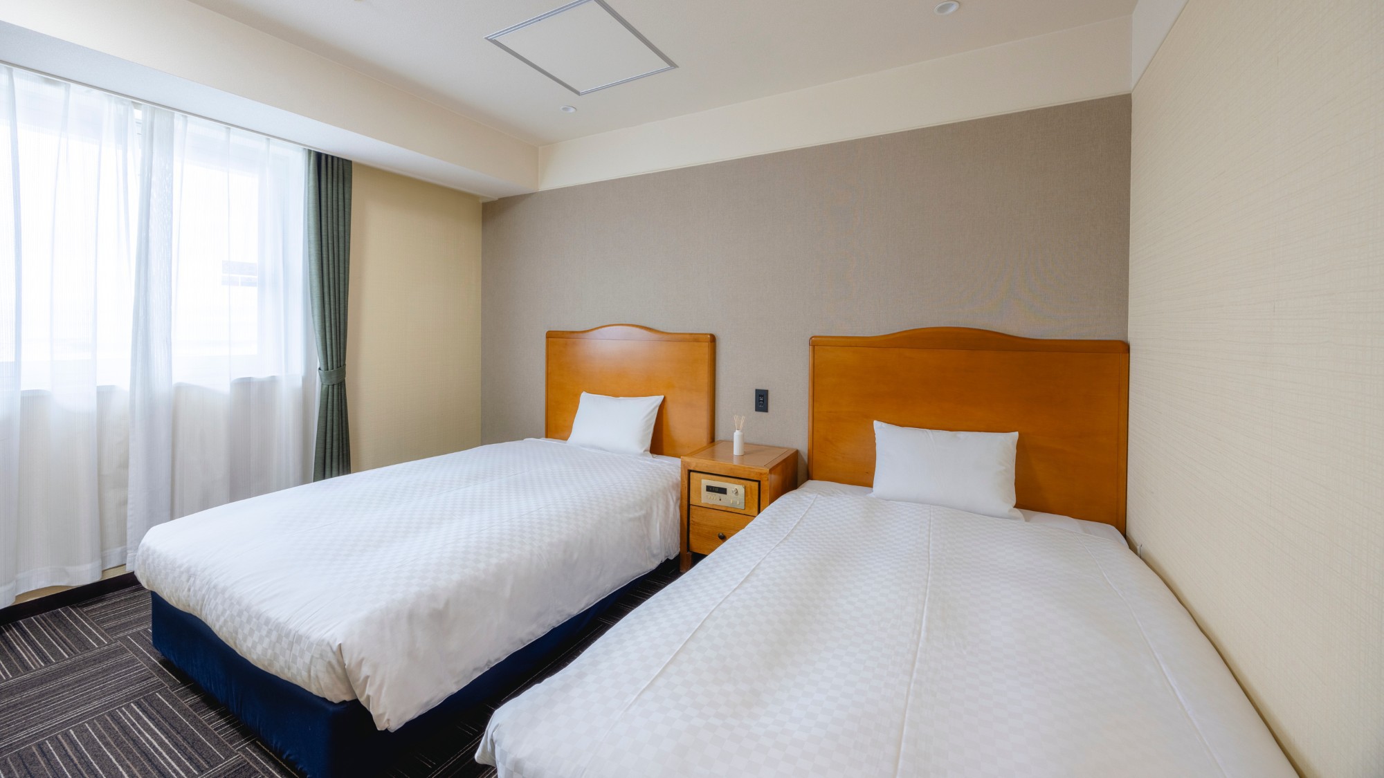 スタンダードツインルーム