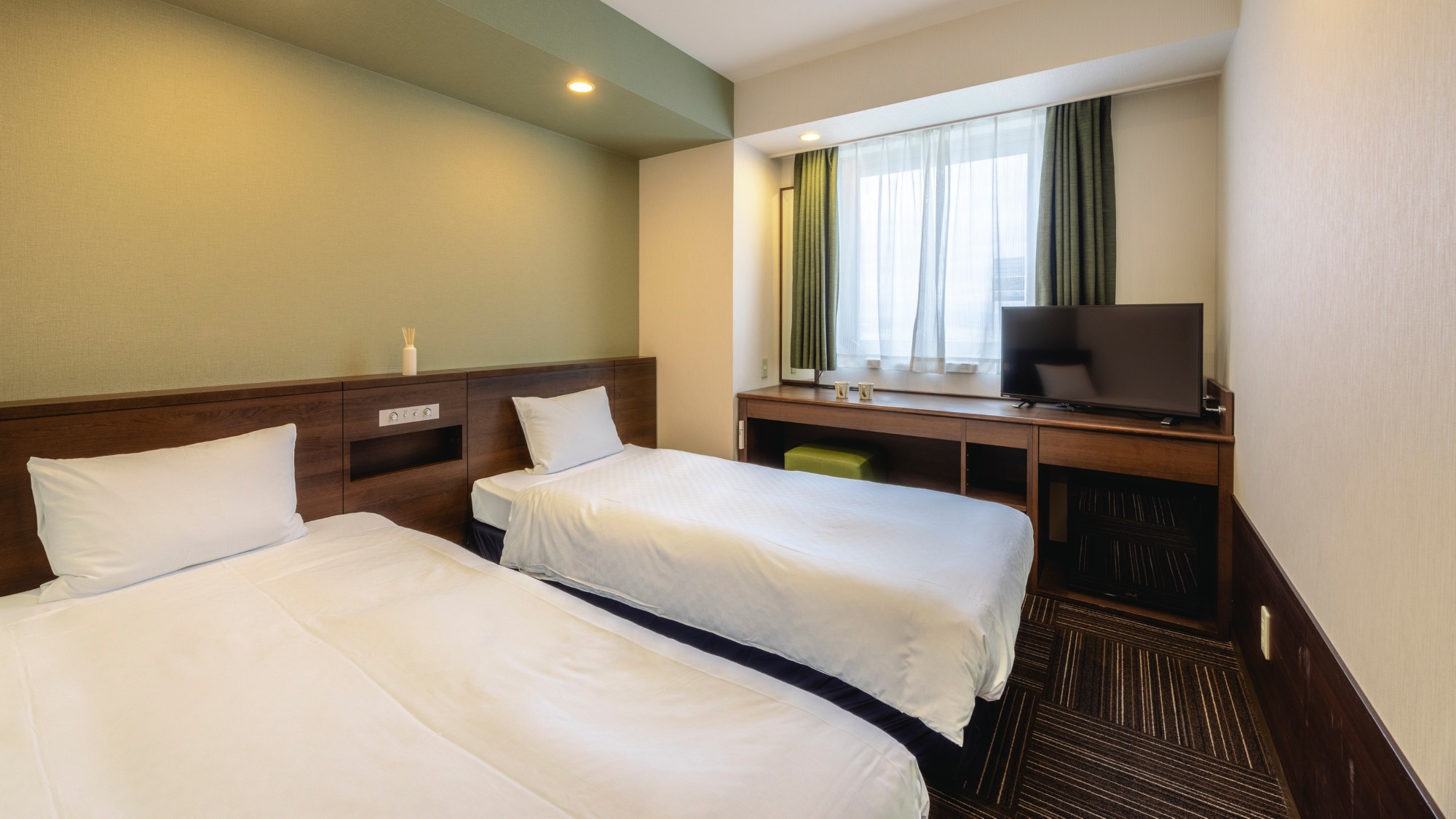 エコノミーツイン