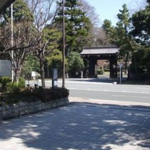 京都ガーデンパレス正面蛤御門